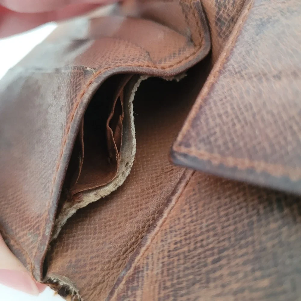 Louis Vuitton Monogram Bifold Wallet Brown Coated Canvas Coin Pocket Vintage